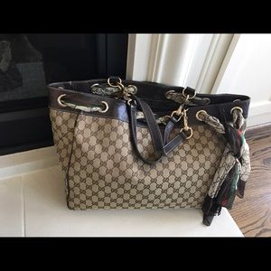 Gucci purse